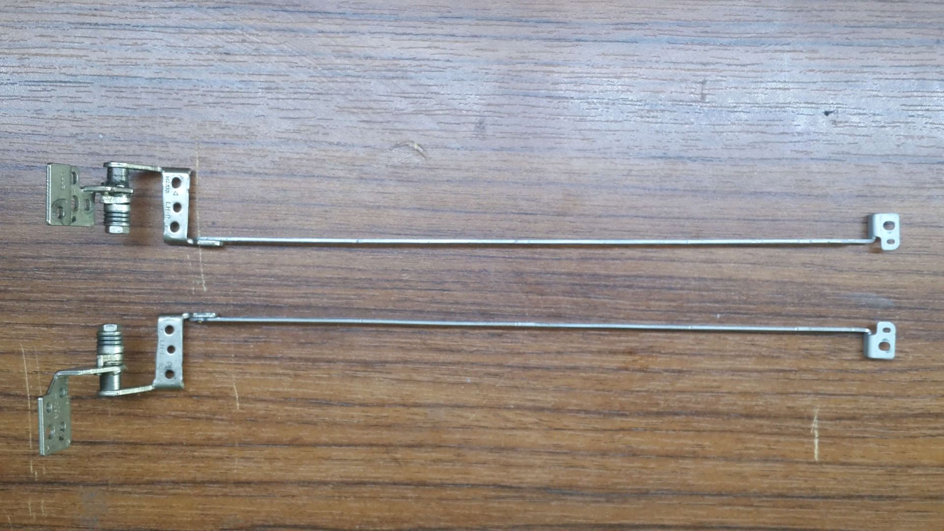 ACER Aspire 5551 NEW75 Menteşe Takımı