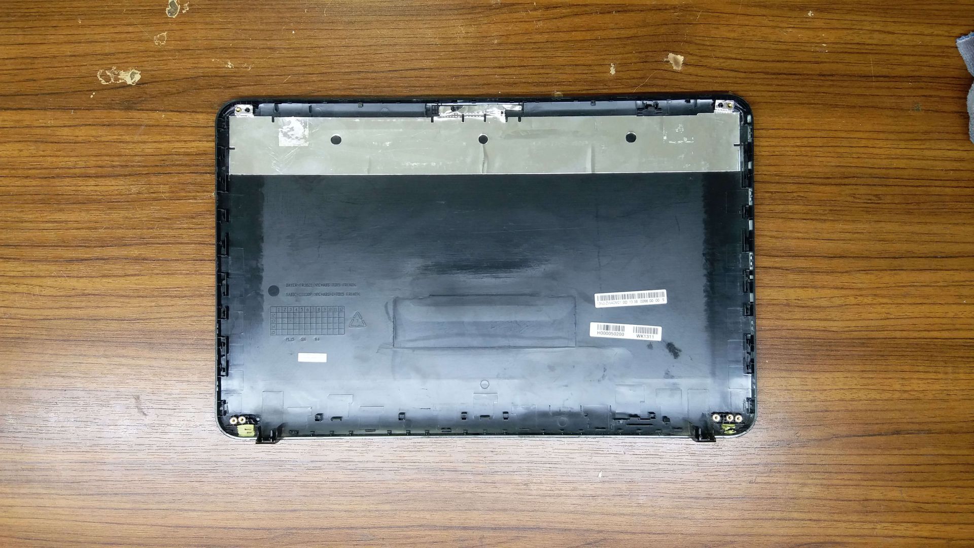 Toshıba Satellite C855-26R Ekran Arka Kapak Siyah Cover